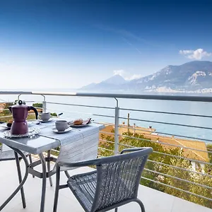 https://ferienwohnung-brenzone-155s.hotelinveneto.com